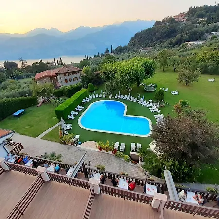 Val Di Monte 3*