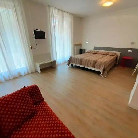 Val Di Monte Hotell
