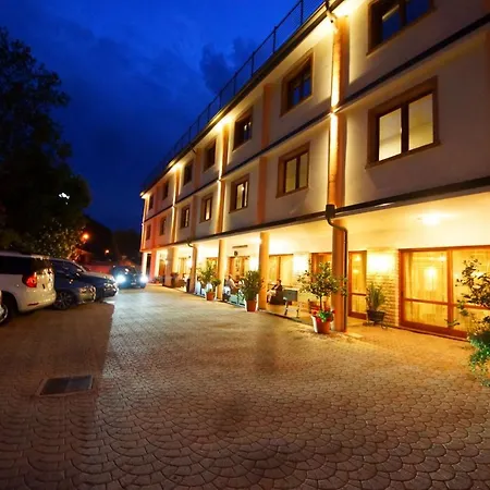 Park Val Di Monte ***s مالتشيزينيه