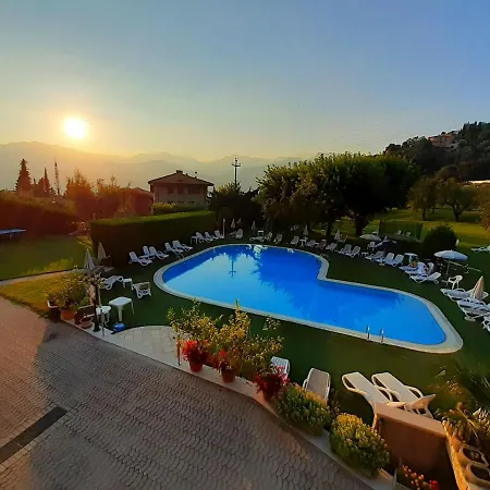 Отель Park Val Di Monte ***s Мальчезине