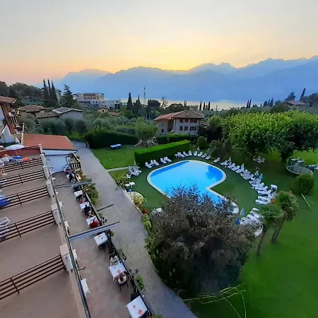 Отель Park Val Di Monte ***s Мальчезине