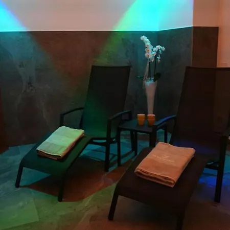 Park Val Di Monte ***s Мальчезине