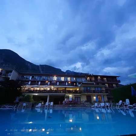 Отель Park Val Di Monte ***s Мальчезине
