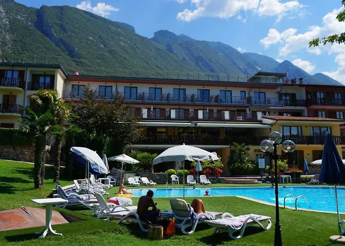 Hotel Val Di Monte 3*
