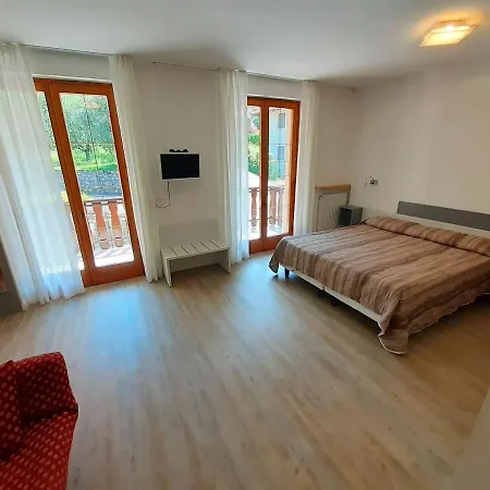 Park Val Di Monte ***s ホテル