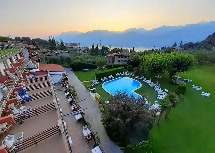 호텔 Park Val Di Monte ***s 말세진느