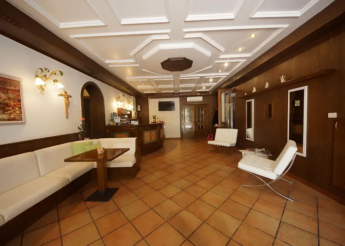 Park Val Di Monte ***s 3* 말세진느